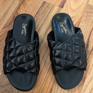 Seychelles Wide Awake Slide In Black Leather